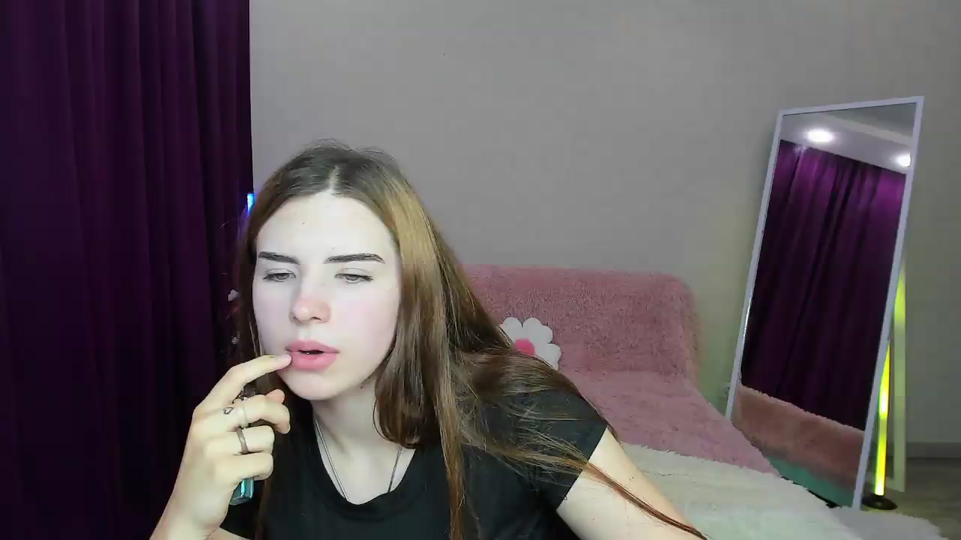 Gallery image thumbnail from KiraVane's myfreecams stream on, 09/15/2026, 10:52 image 5 of 20