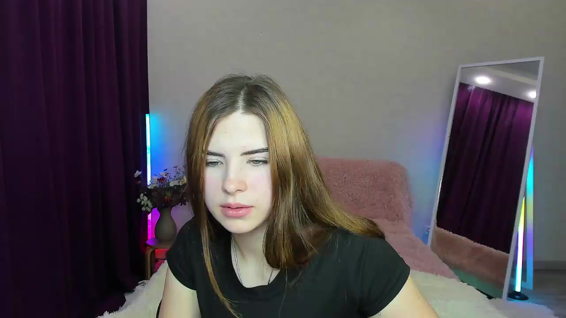 Gallery image thumbnail from KiraVane's myfreecams stream on, 09/15/2026, 10:52 image 14 of 20