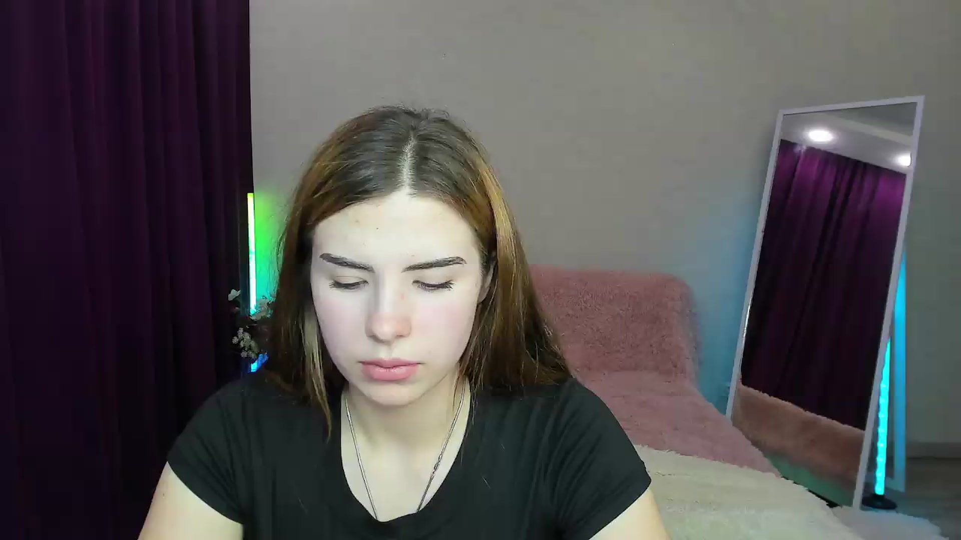 Gallery image thumbnail from KiraVane's myfreecams stream on, 09/15/2026, 11:20 image 7 of 20