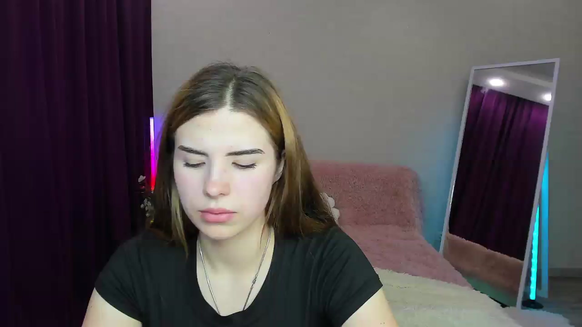 Gallery image thumbnail from KiraVane's myfreecams stream on, 09/15/2026, 11:20 image 8 of 20