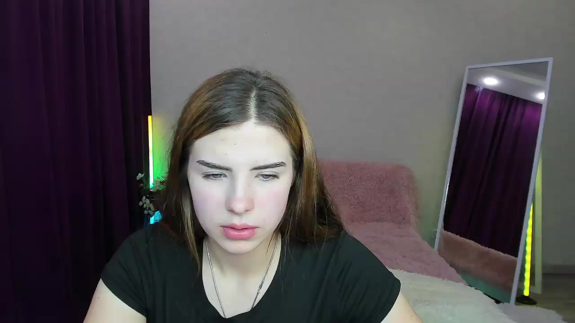 Gallery image thumbnail from KiraVane's myfreecams stream on, 09/15/2026, 11:20 image 5 of 20