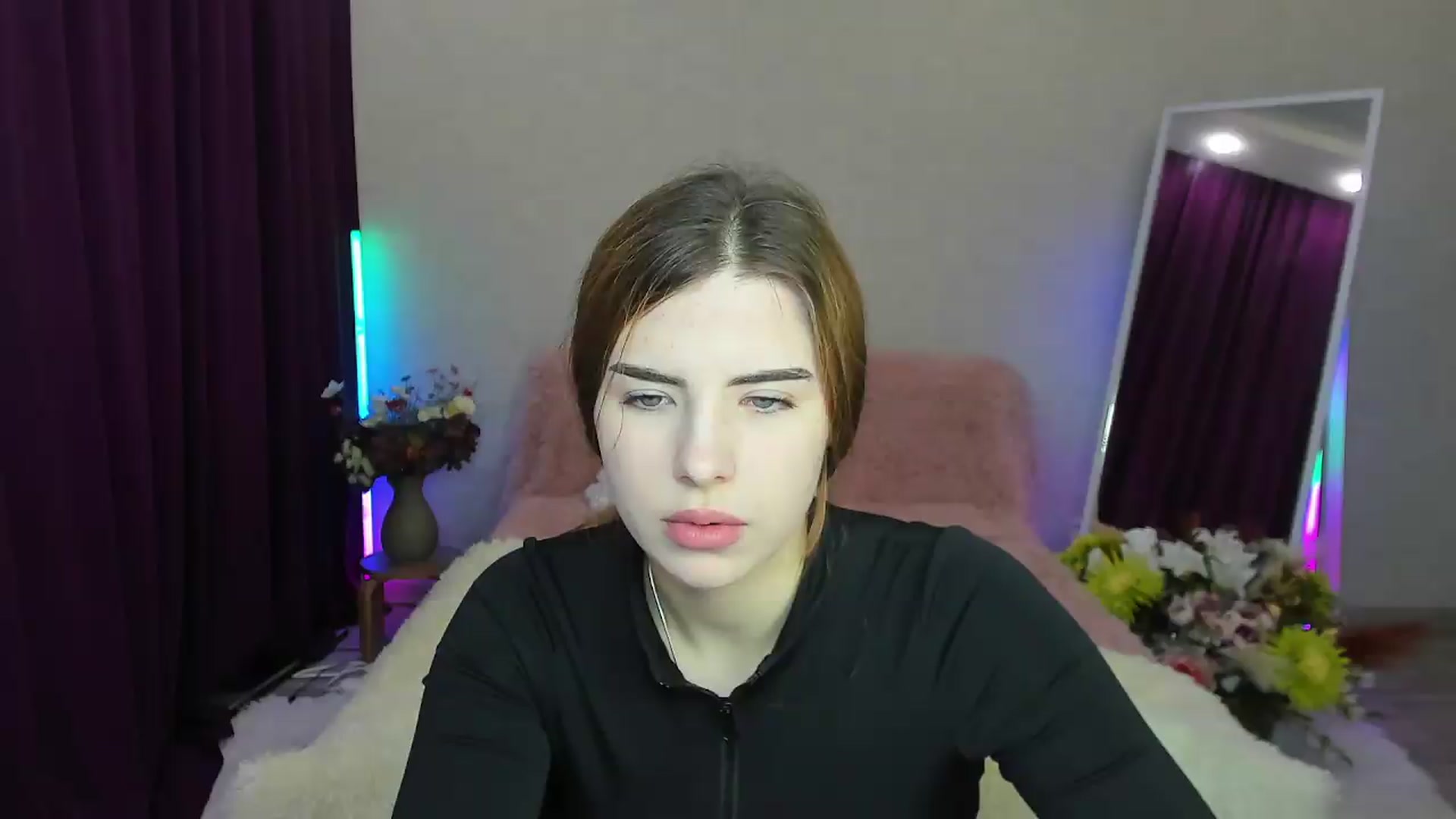 Gallery image thumbnail from KiraVane's myfreecams stream on, 09/16/2026, 07:00 image 6 of 20