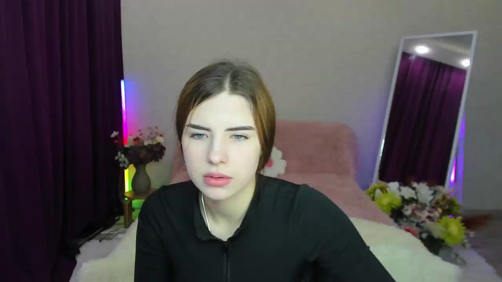 Gallery image thumbnail from KiraVane's myfreecams stream on, 09/16/2026, 07:00 image 13 of 20