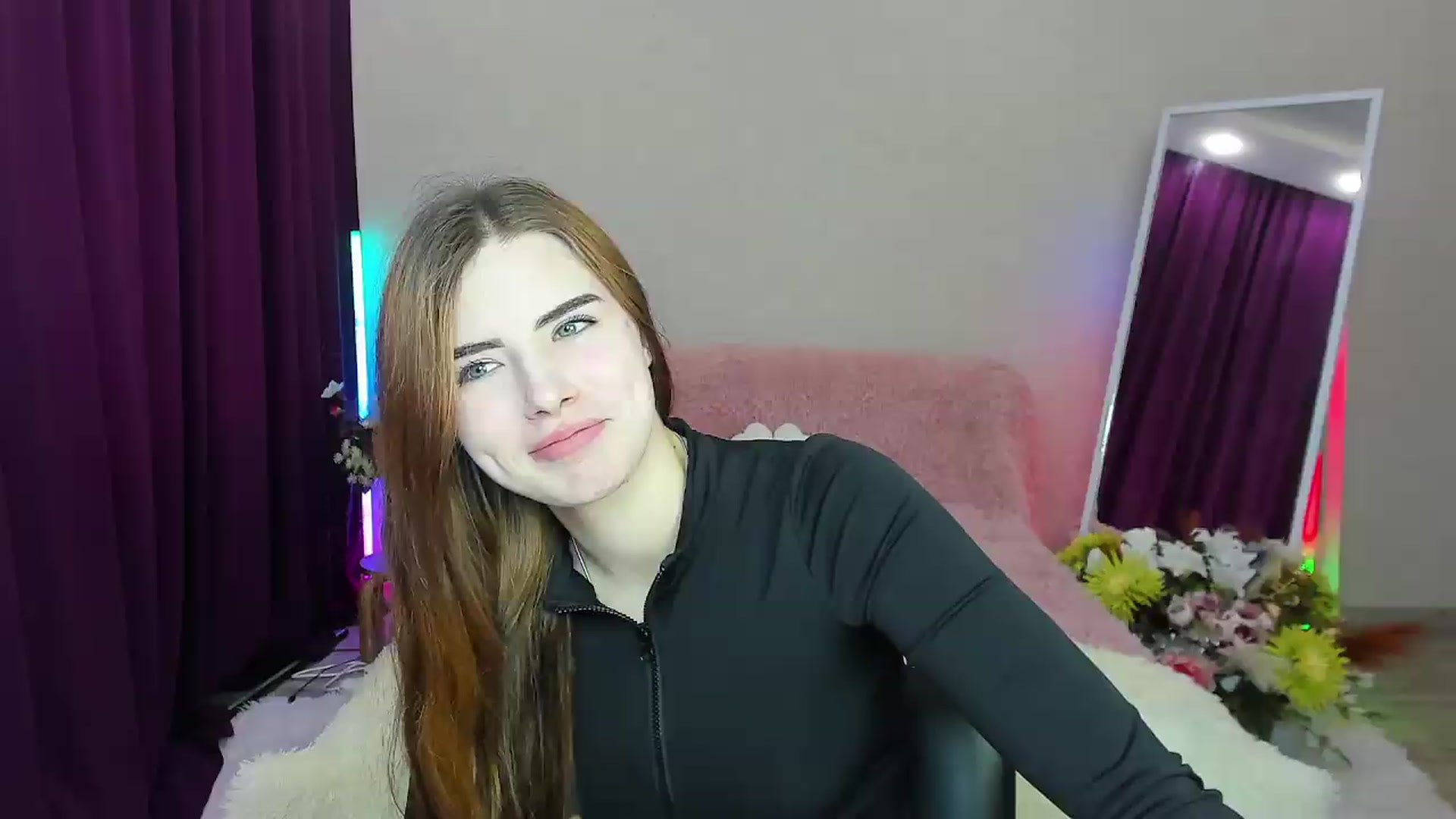 Gallery image thumbnail from KiraVane's myfreecams stream on, 09/16/2026, 07:47 image 1 of 20