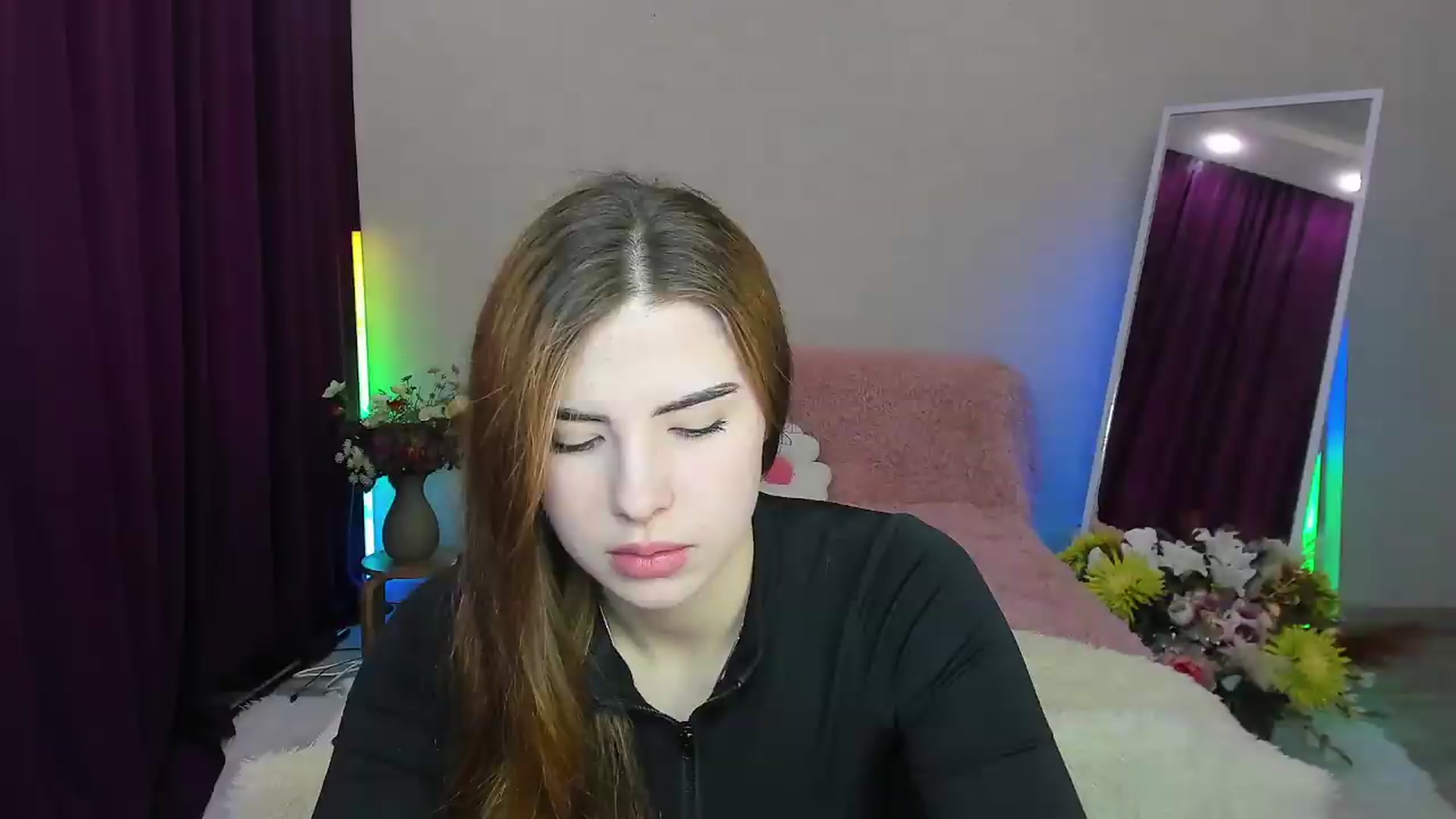 Gallery image thumbnail from KiraVane's myfreecams stream on, 09/16/2026, 07:47 image 2 of 20