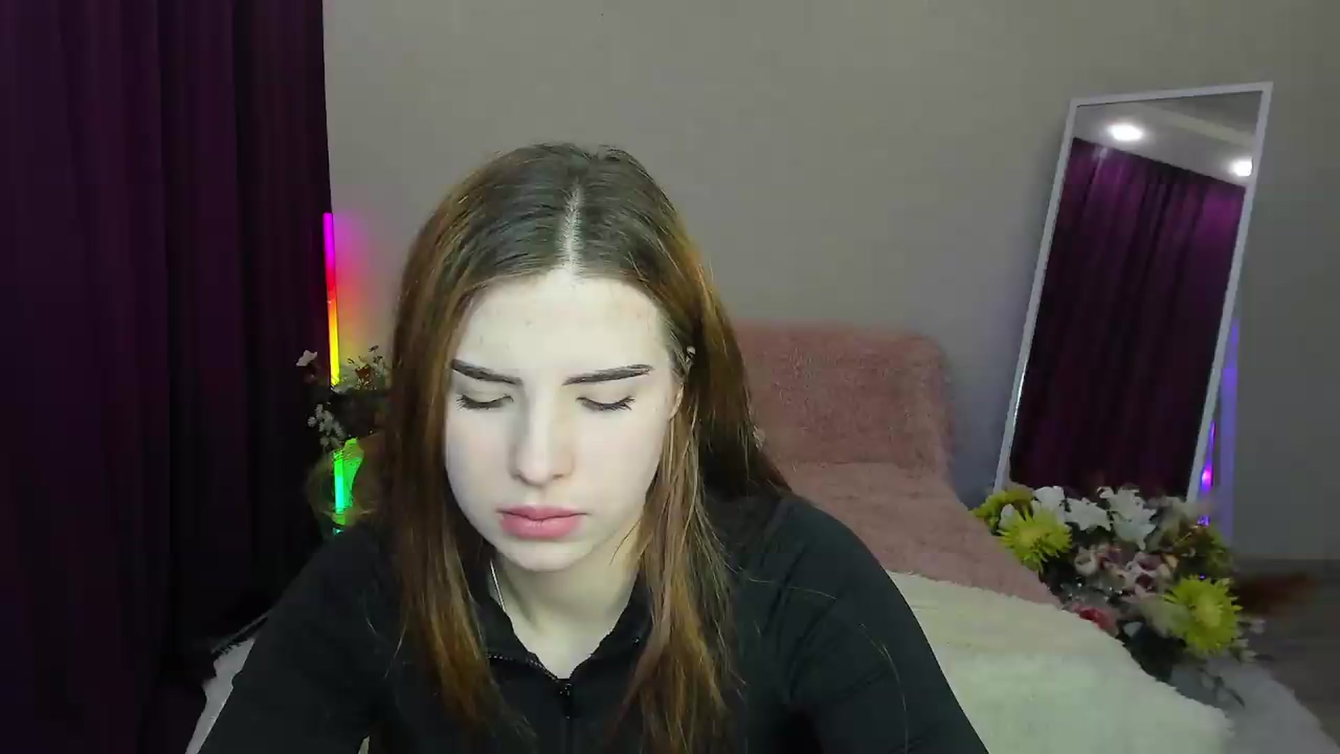 Gallery image thumbnail from KiraVane's myfreecams stream on, 09/16/2026, 07:47 image 19 of 20