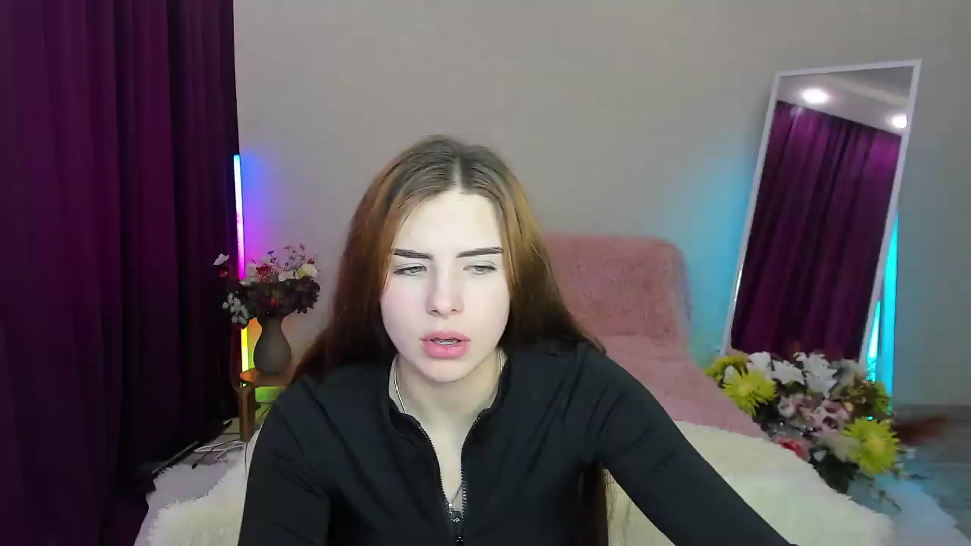 Gallery image thumbnail from KiraVane's myfreecams stream on, 09/16/2026, 11:09 image 14 of 20
