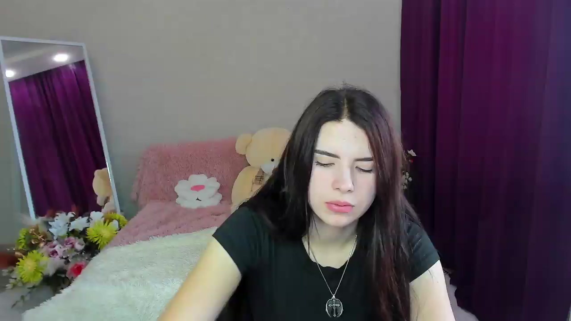 Gallery image thumbnail from KiraVane's myfreecams stream on, 09/20/2026, 07:41 image 3 of 20