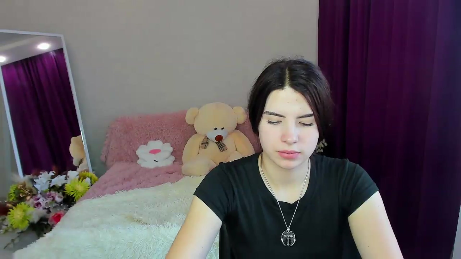 Gallery image thumbnail from KiraVane's myfreecams stream on, 09/20/2026, 11:05 image 8 of 20