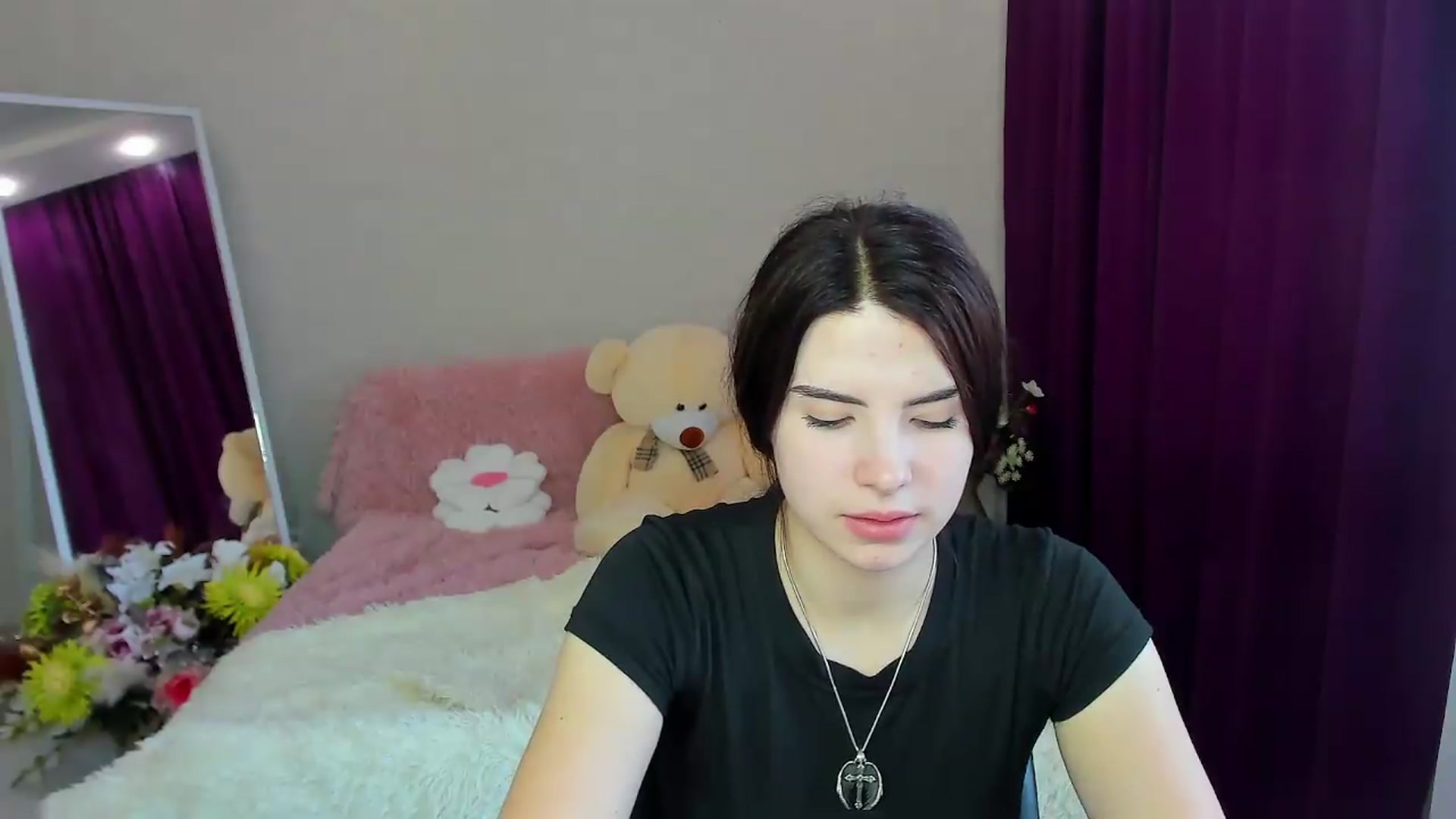 Gallery image thumbnail from KiraVane's myfreecams stream on, 09/20/2026, 11:05 image 10 of 20