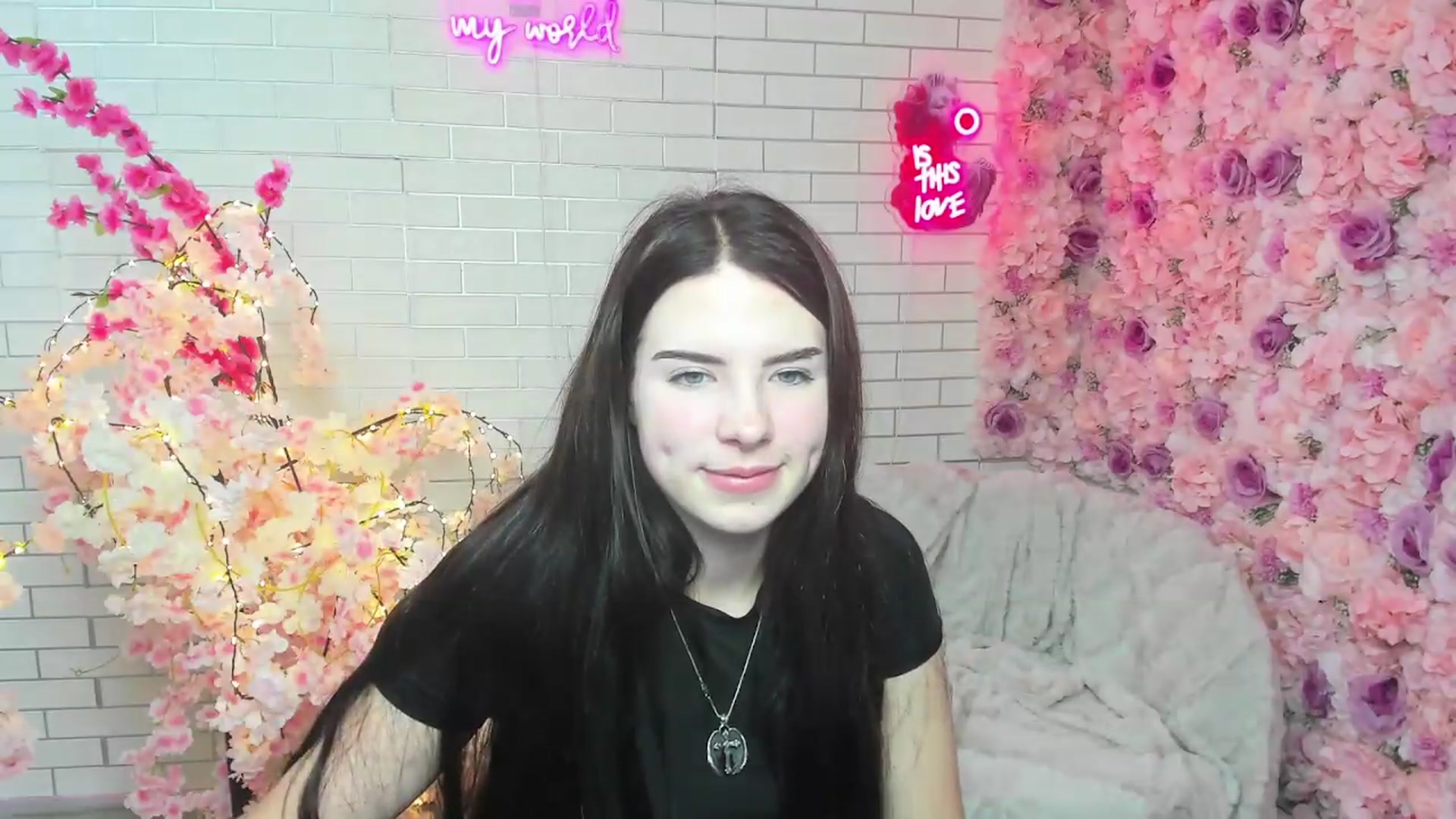 Gallery image thumbnail from KiraVane's myfreecams stream on, 09/22/2026, 08:32 image 14 of 20