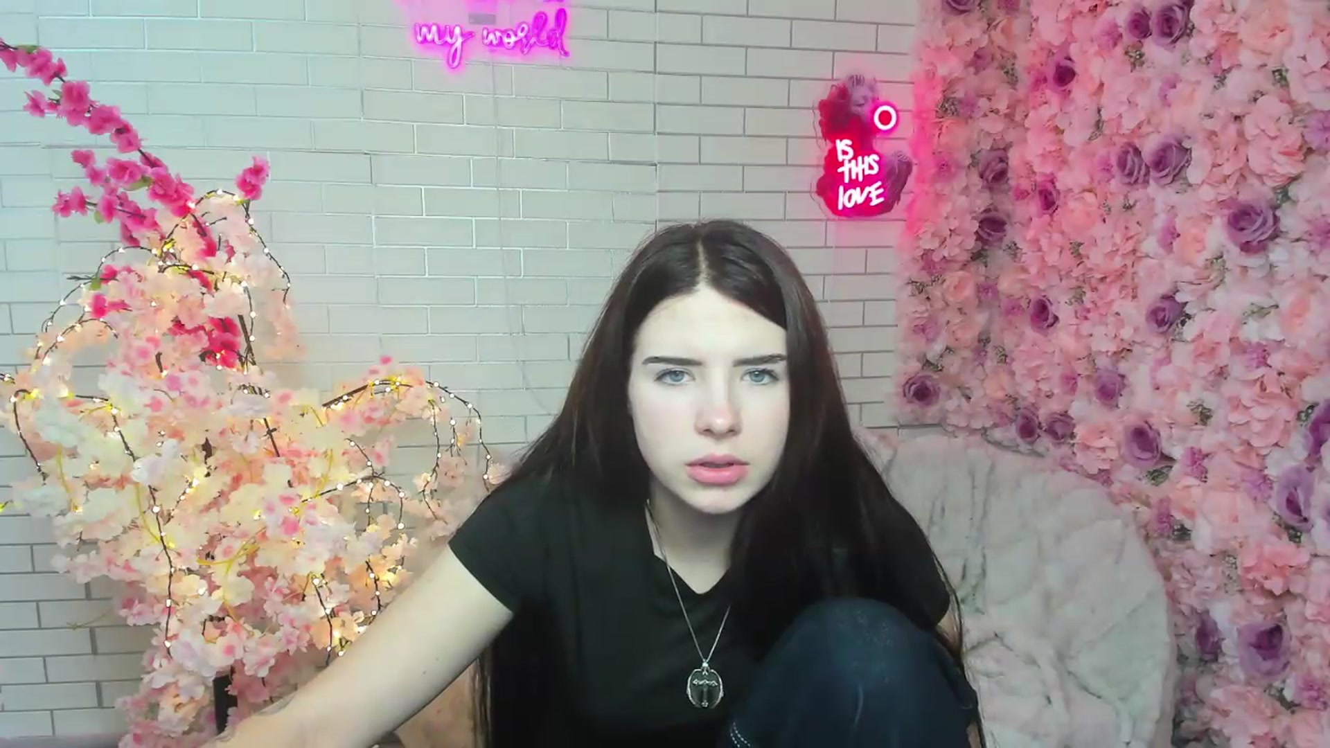Gallery image thumbnail from KiraVane's myfreecams stream on, 09/22/2026, 10:26 image 20 of 20