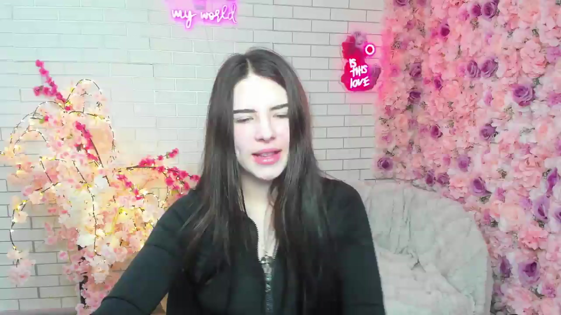 Gallery image thumbnail from KiraVane's myfreecams stream on, 09/23/2026, 12:13 image 7 of 20