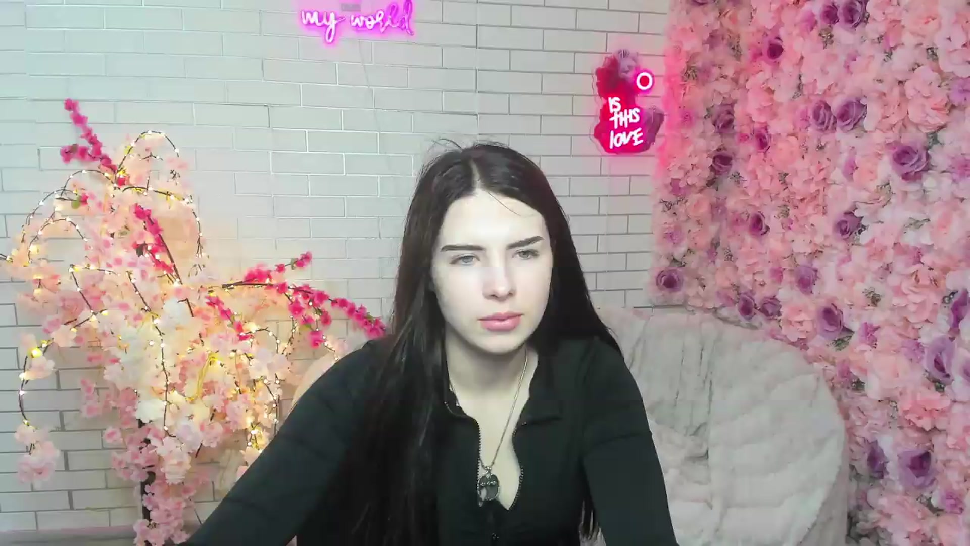 Gallery image thumbnail from KiraVane's myfreecams stream on, 09/23/2026, 14:49 image 10 of 20