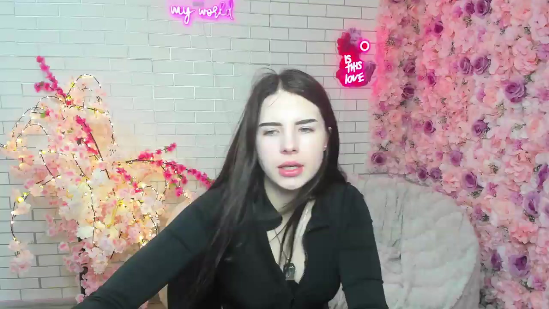 Gallery image thumbnail from KiraVane's myfreecams stream on, 09/23/2026, 14:49 image 3 of 20