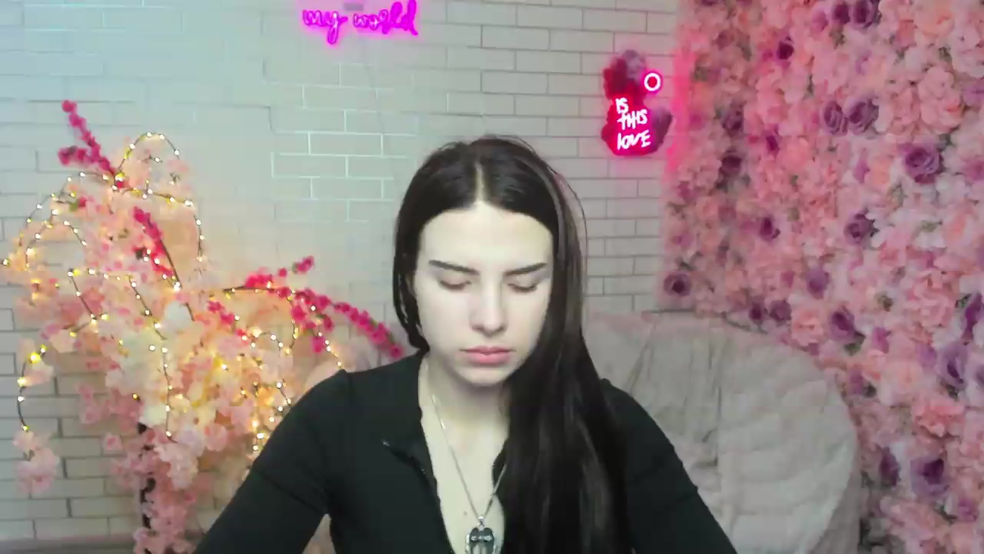 Gallery image thumbnail from KiraVane's myfreecams stream on, 09/23/2026, 14:49 image 20 of 20