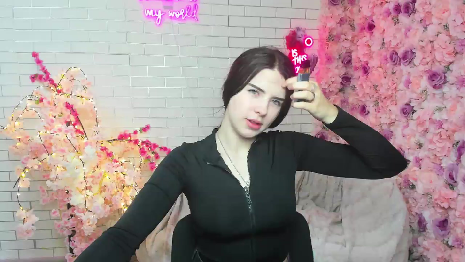 Gallery image thumbnail from KiraVane's myfreecams stream on, 09/23/2026, 17:14 image 9 of 20