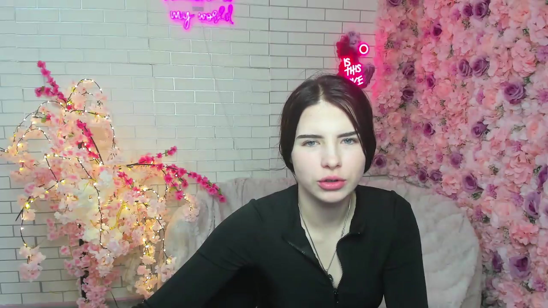 Gallery image thumbnail from KiraVane's myfreecams stream on, 09/23/2026, 17:14 image 8 of 20