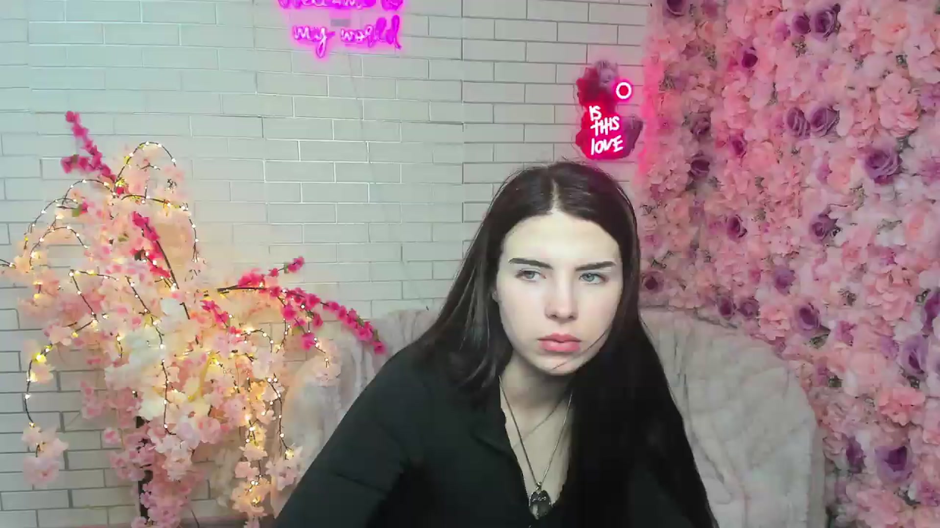 Gallery image thumbnail from KiraVane's myfreecams stream on, 09/23/2026, 18:05 image 5 of 20