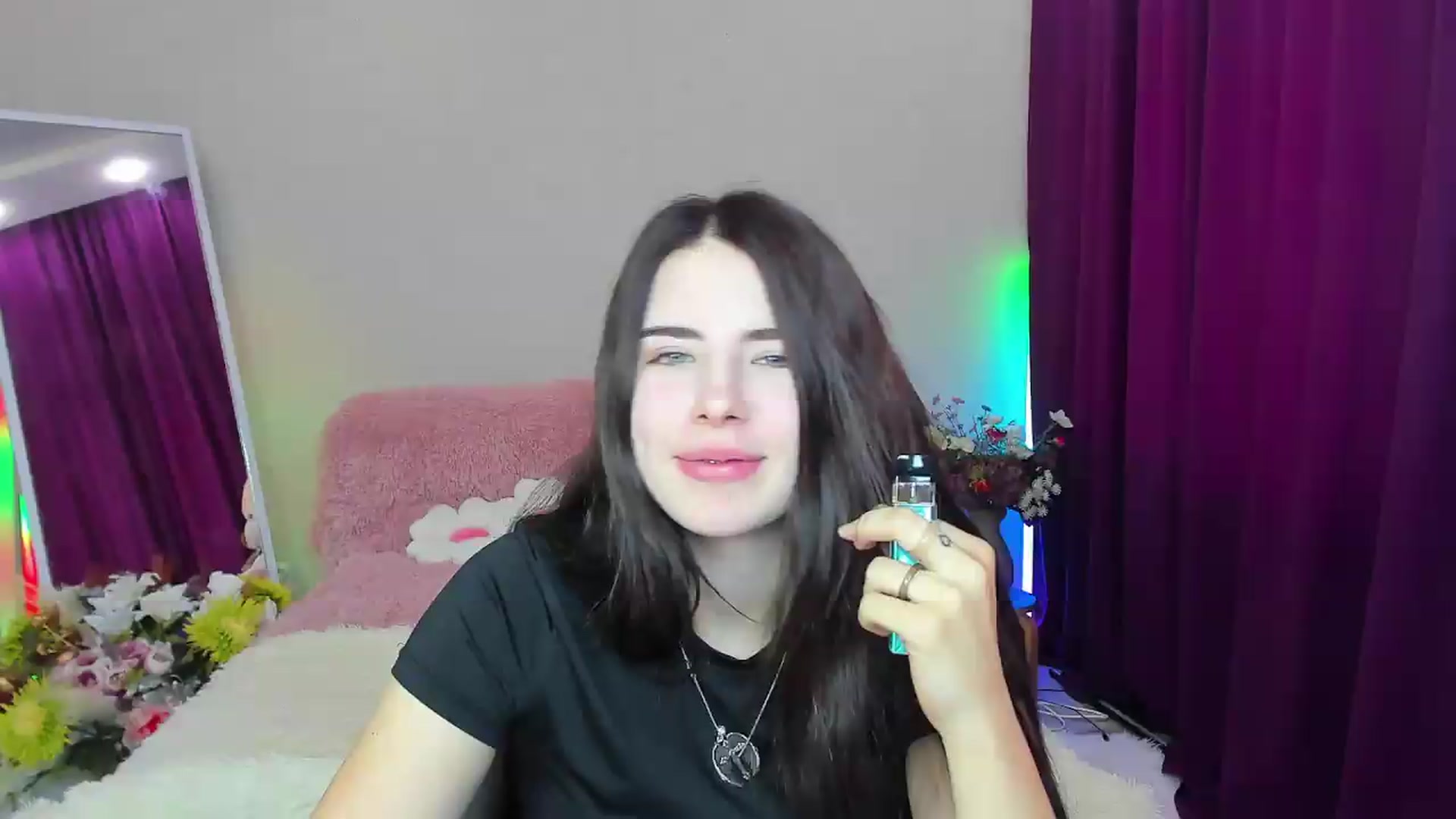Gallery image thumbnail from KiraVane's myfreecams stream on, 09/24/2026, 08:35 image 7 of 20