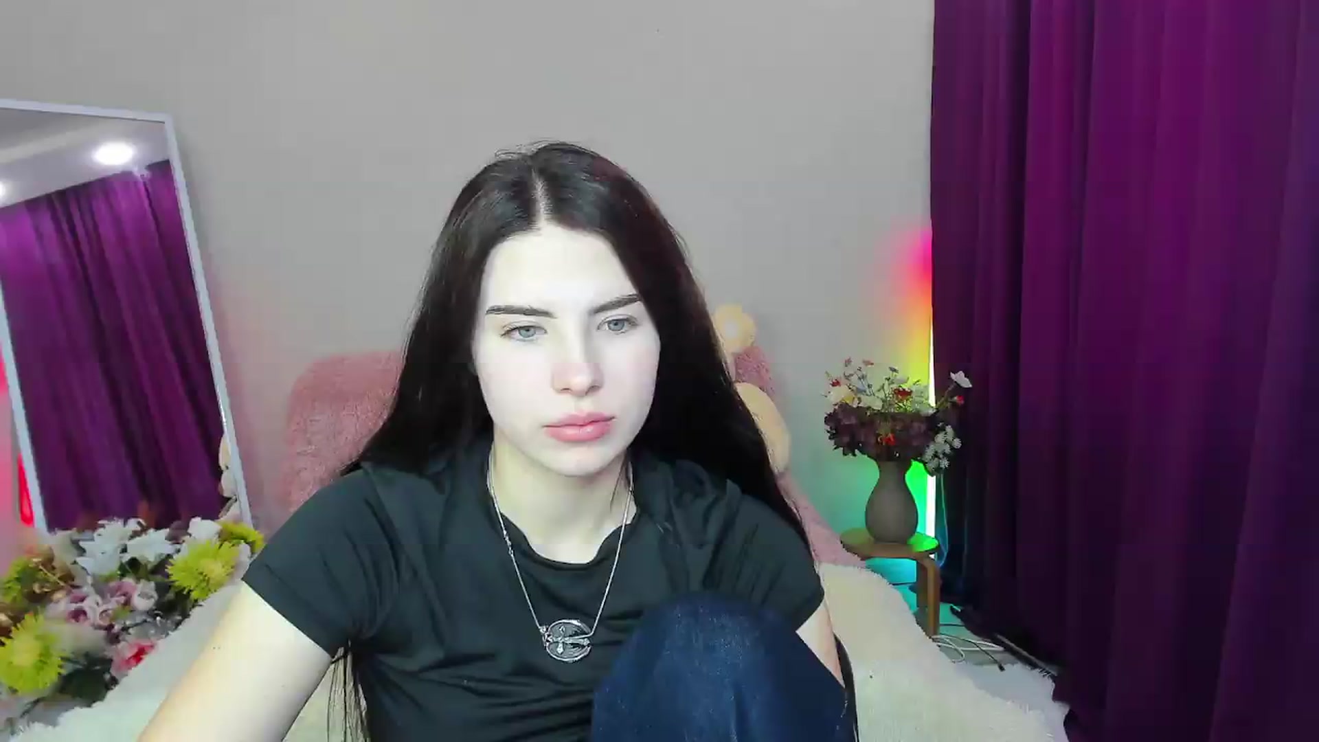 Gallery image thumbnail from KiraVane's myfreecams stream on, 09/24/2026, 08:35 image 4 of 20