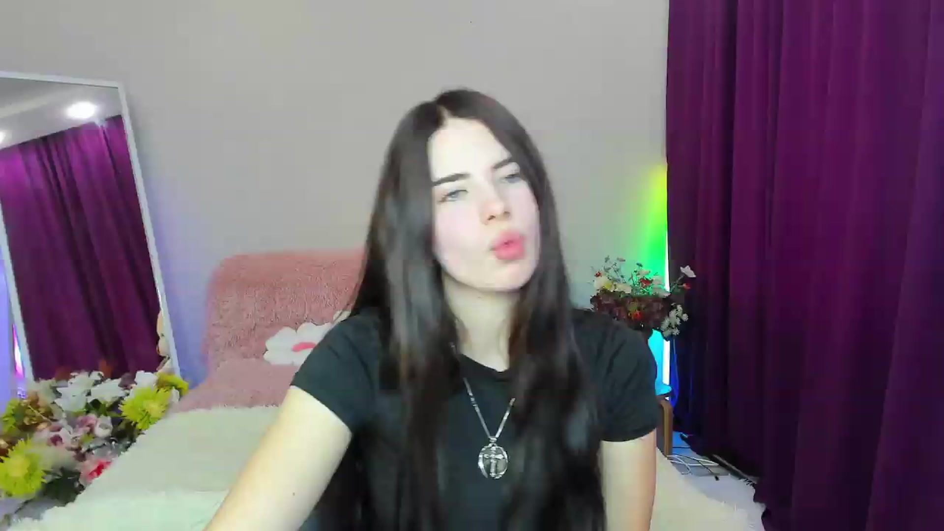 Gallery image thumbnail from KiraVane's myfreecams stream on, 09/24/2026, 08:35 image 20 of 20