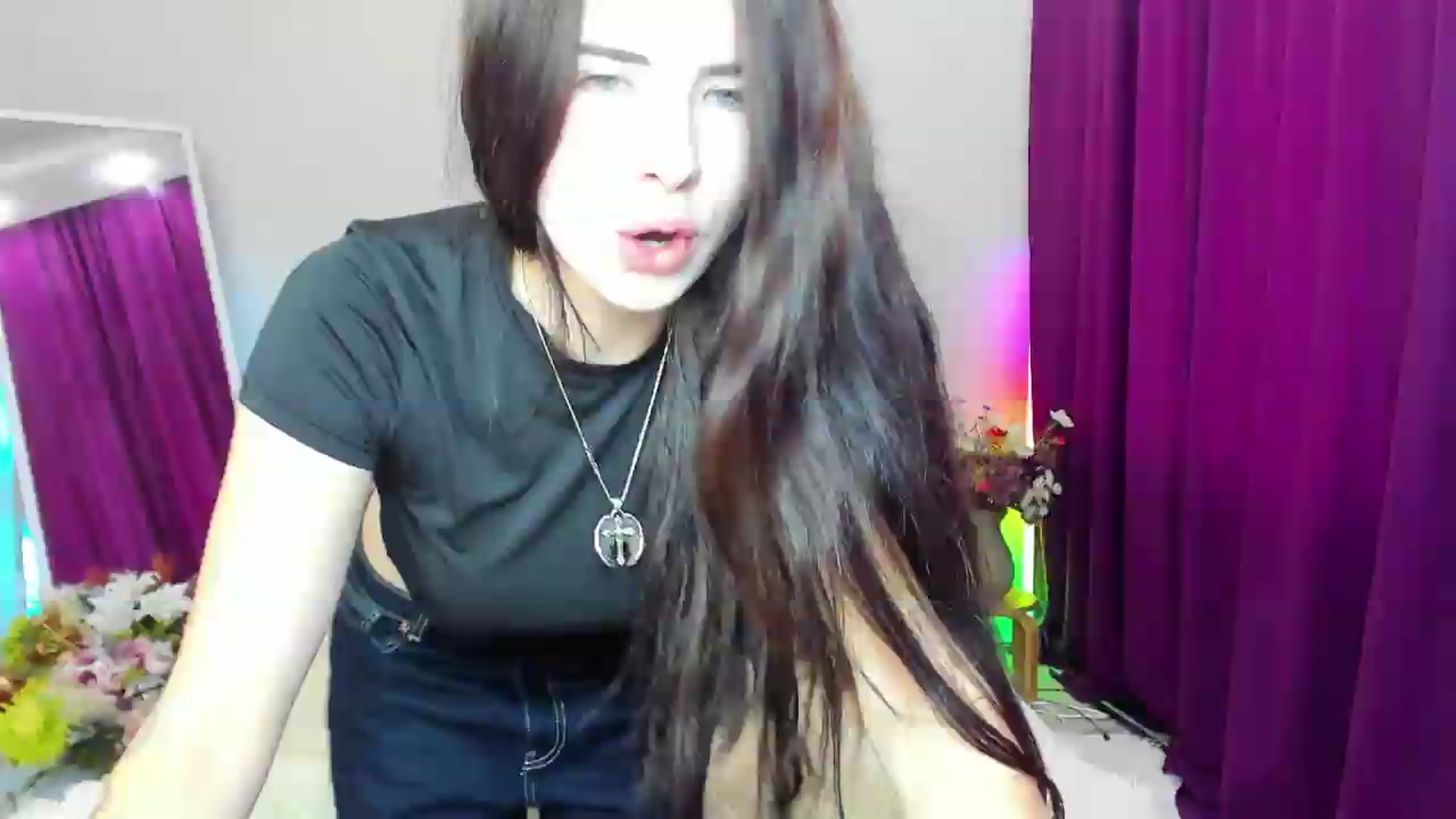 Gallery image thumbnail from KiraVane's myfreecams stream on, 09/24/2026, 09:12 image 9 of 20