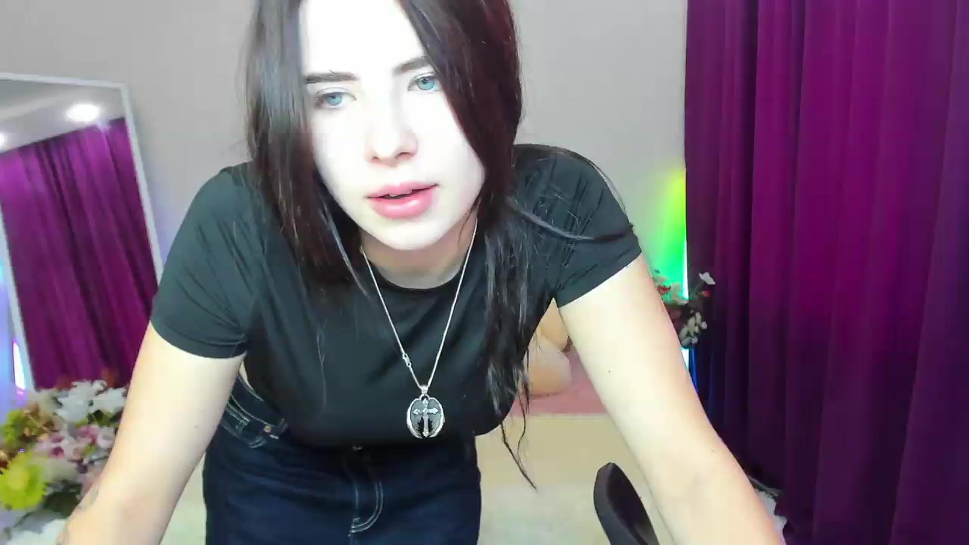 Gallery image thumbnail from KiraVane's myfreecams stream on, 09/24/2026, 09:12 image 12 of 20