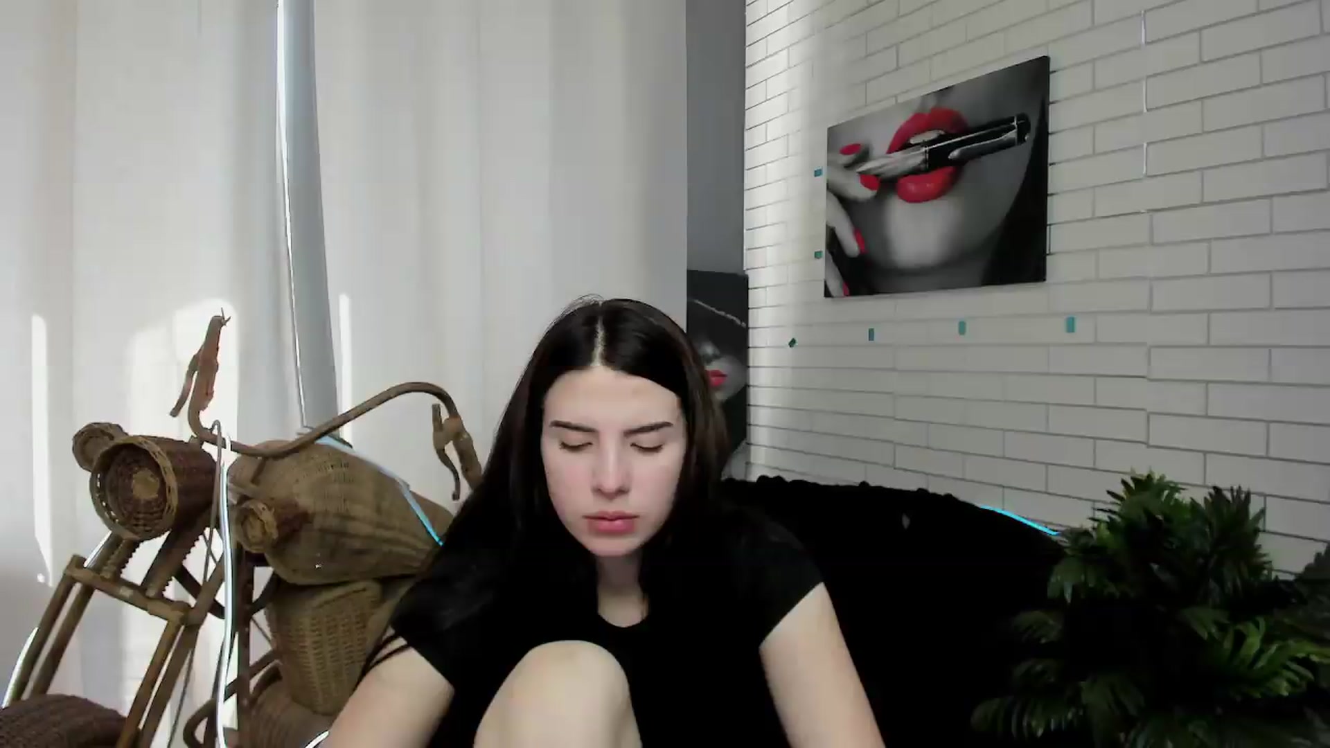 Gallery image thumbnail from KiraVane's myfreecams stream on, 09/25/2026, 08:29 image 14 of 20