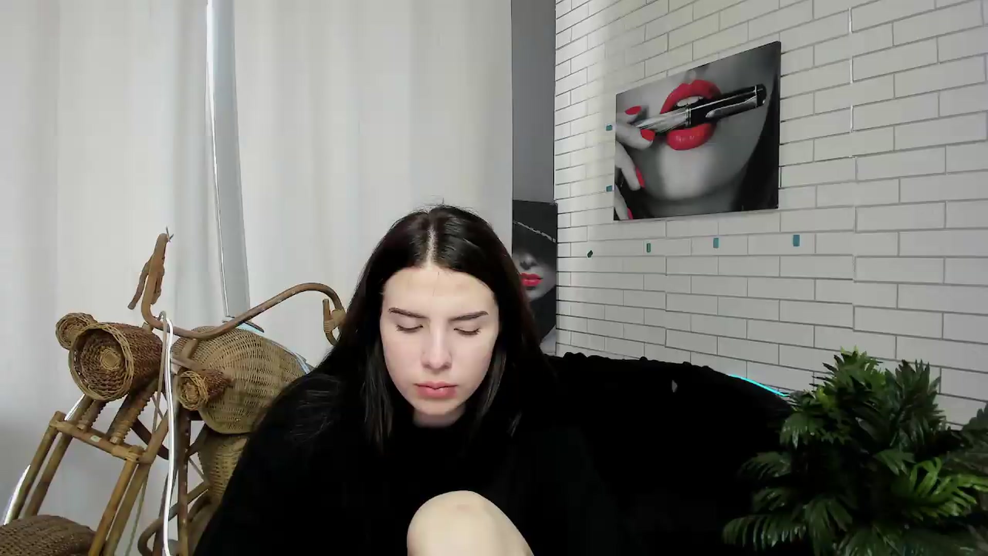 Gallery image thumbnail from KiraVane's myfreecams stream on, 09/25/2026, 09:34 image 11 of 20