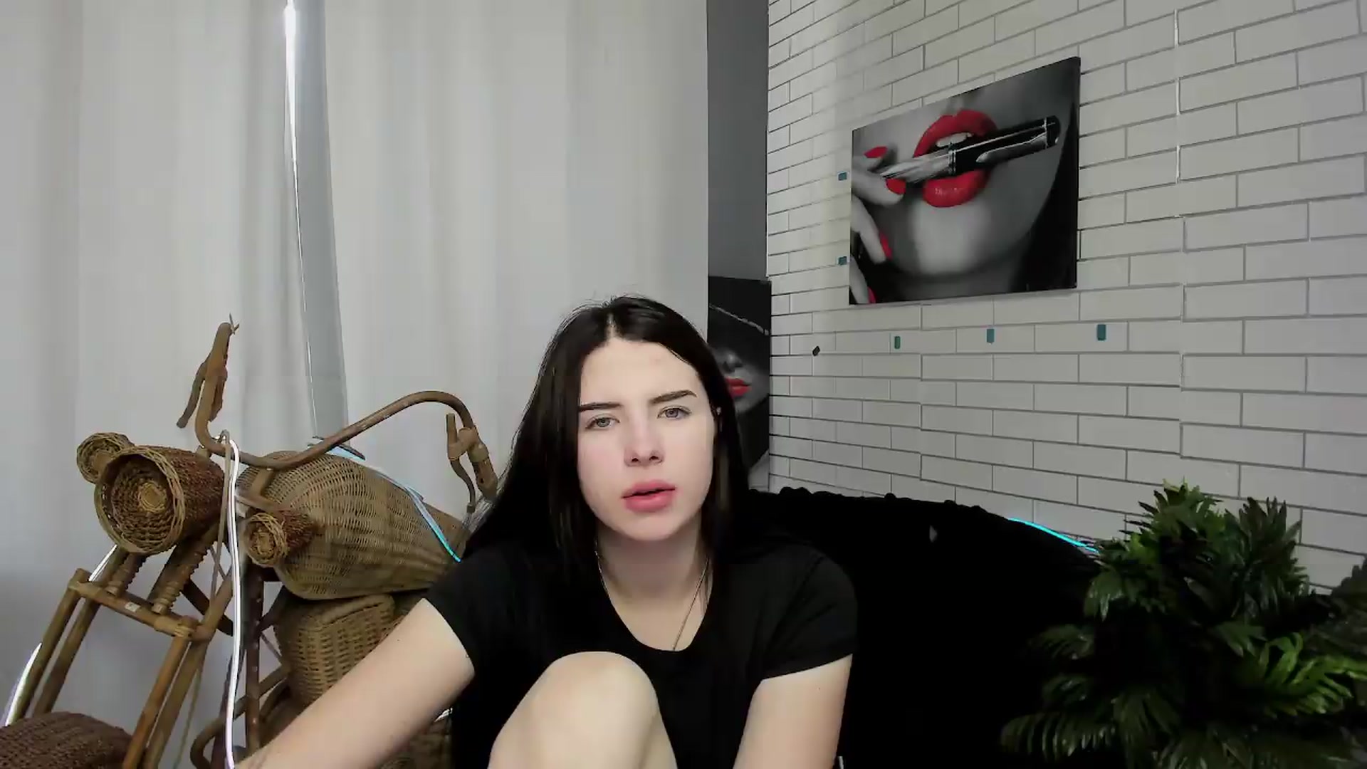 Gallery image thumbnail from KiraVane's myfreecams stream on, 09/25/2026, 10:02 image 12 of 20