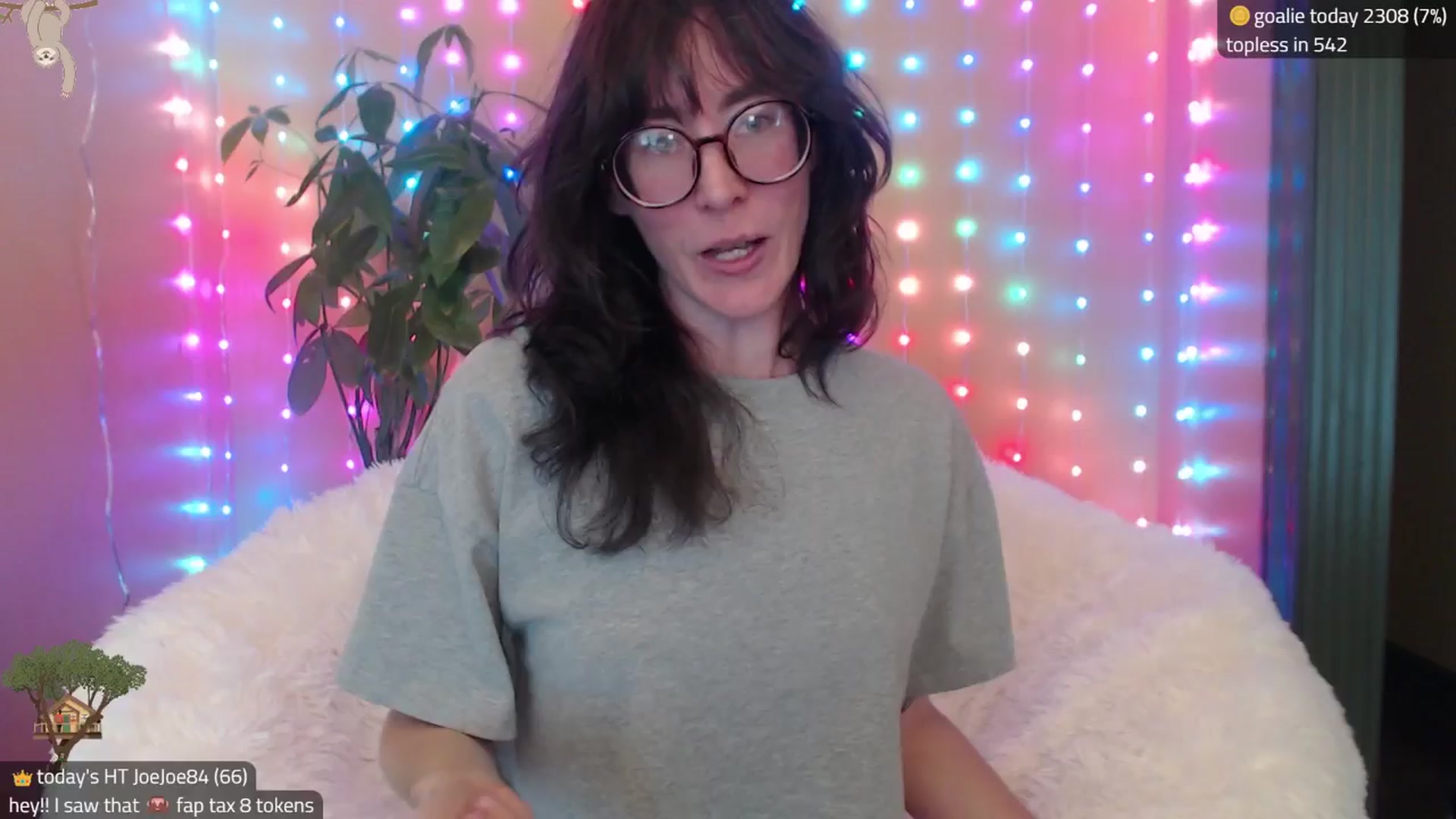 Gallery image thumbnail from Kira_'s myfreecams stream on, 08/20/2025, 15:47 image 7 of 20