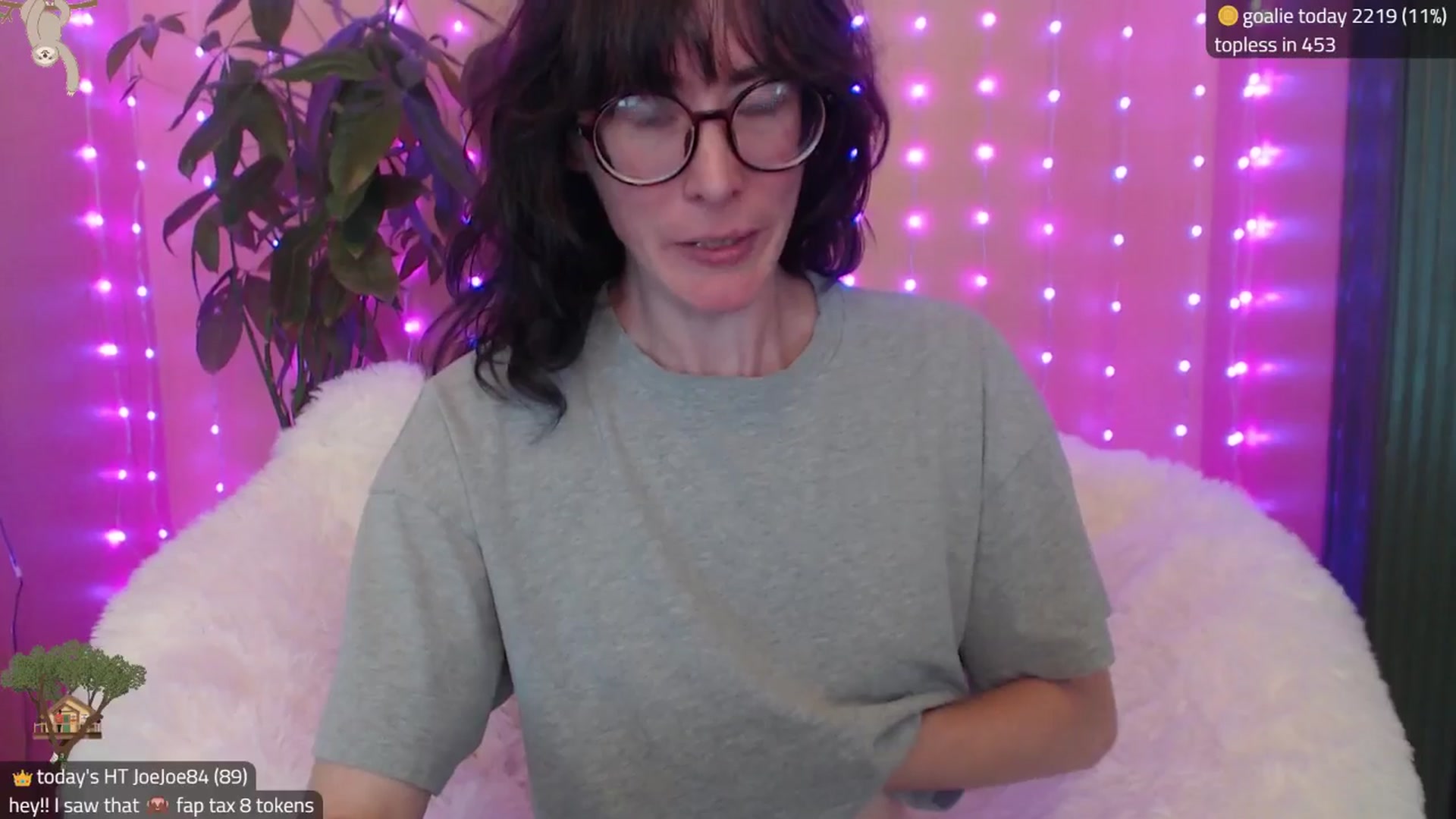 Gallery image thumbnail from Kira_'s myfreecams stream on, 08/20/2025, 15:47 image 16 of 20