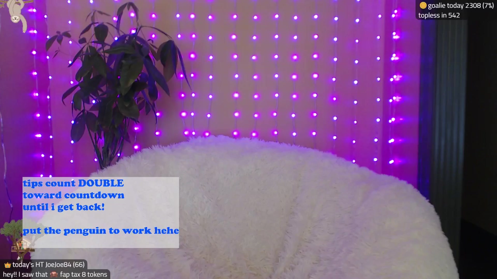 Gallery image thumbnail from Kira_'s myfreecams stream on, 08/20/2025, 15:47 image 11 of 20