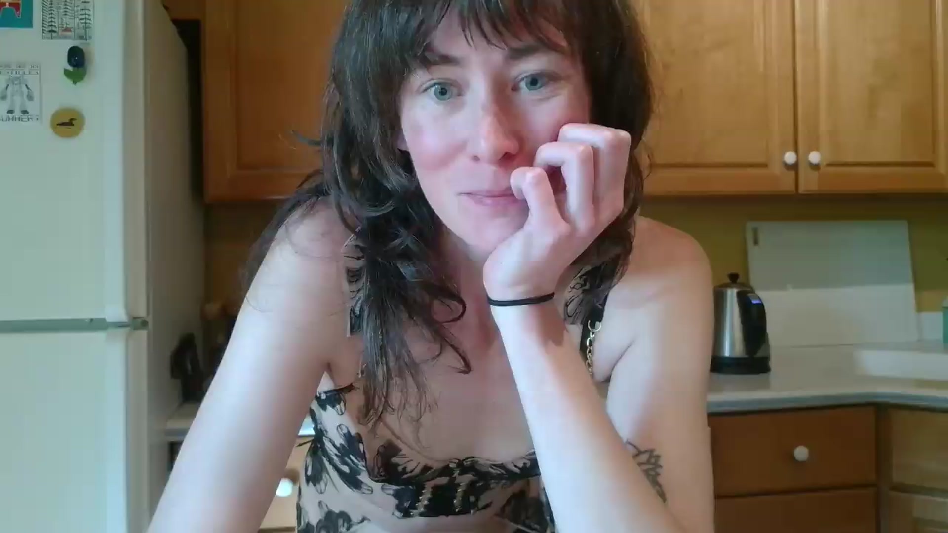 Gallery image thumbnail from Kira_'s myfreecams stream on, 08/03/2026, 14:01 image 1 of 20