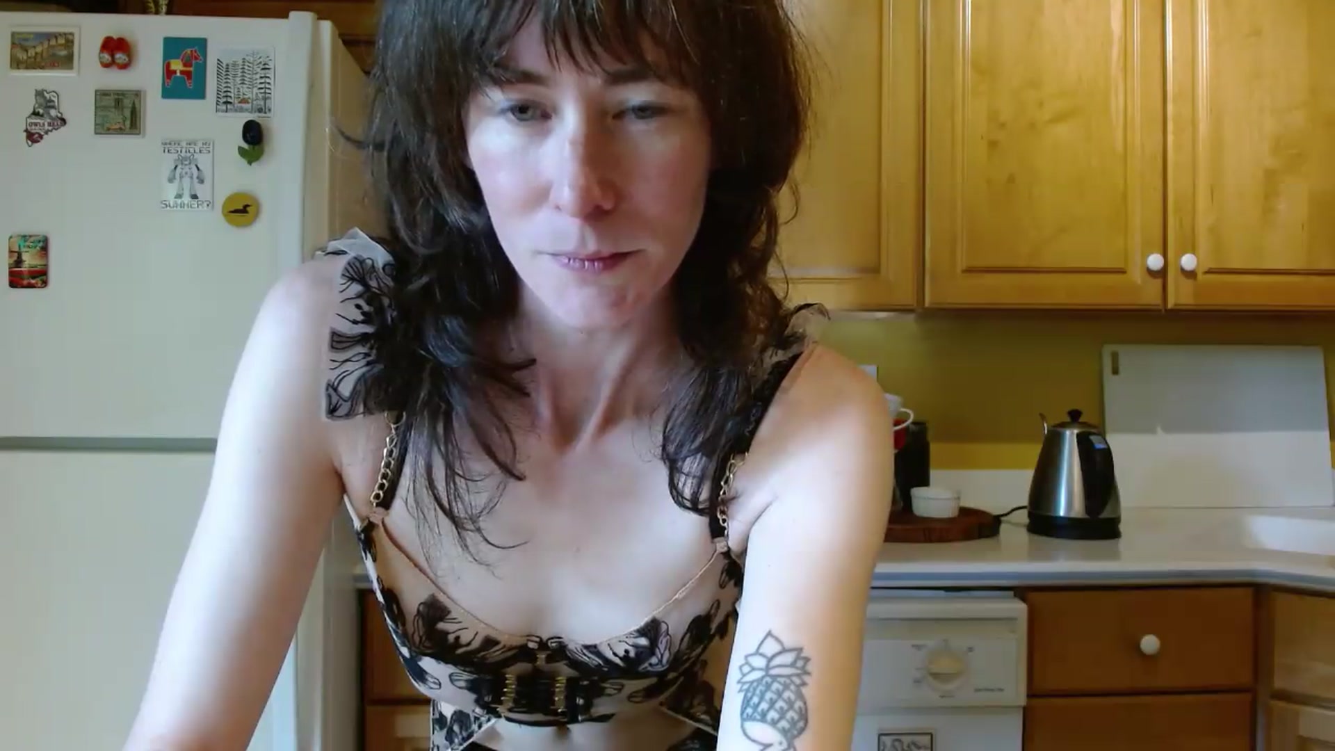 Gallery image thumbnail from Kira_'s myfreecams stream on, 08/03/2026, 14:01 image 4 of 20