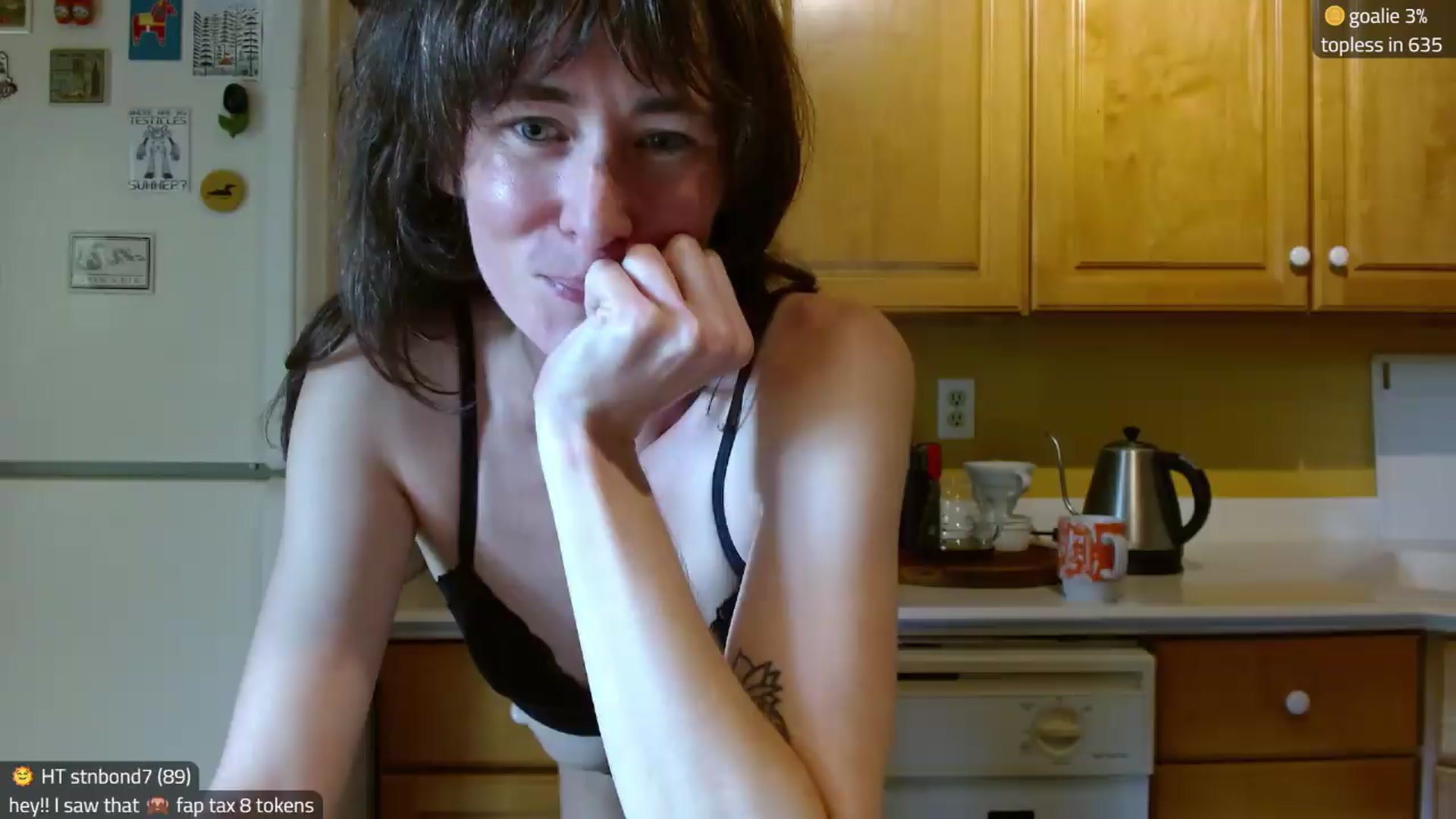 Gallery image thumbnail from Kira_'s myfreecams stream on, 08/07/2026, 14:05 image 15 of 20