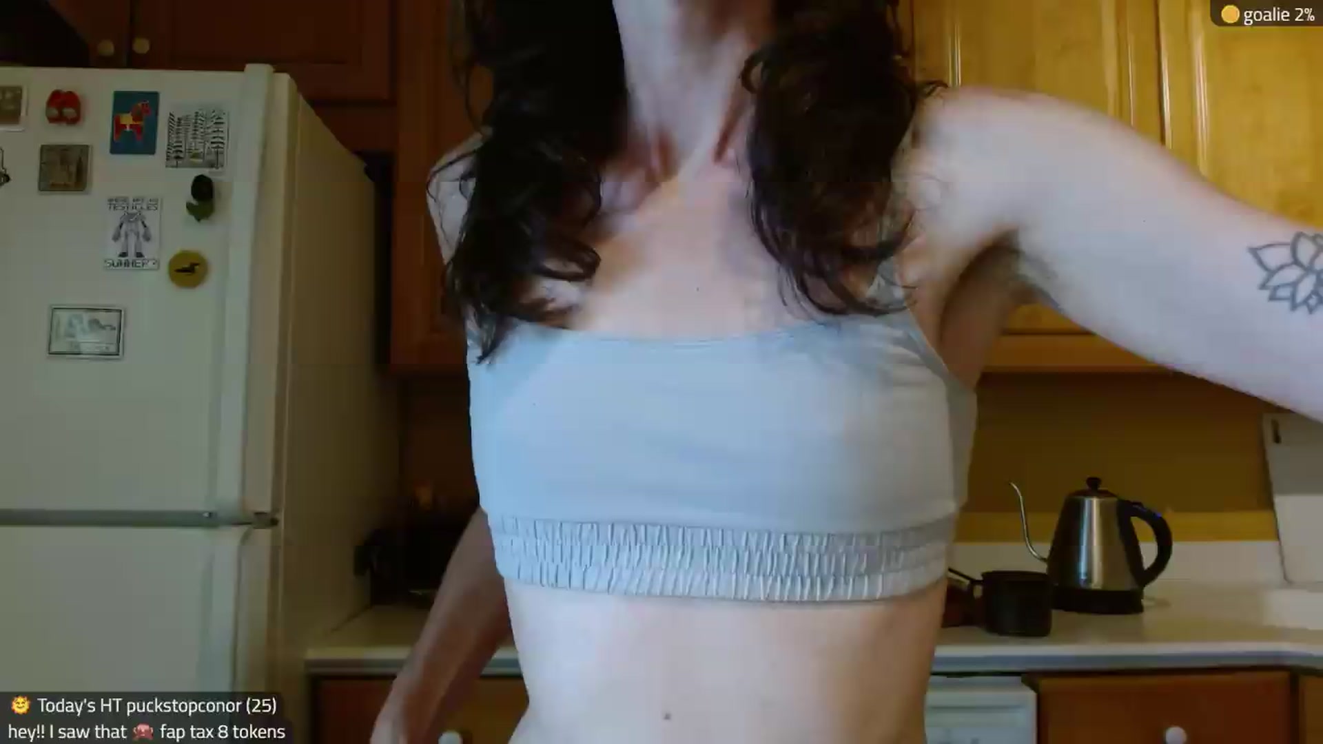 Gallery image thumbnail from Kira_'s myfreecams stream on, 08/11/2026, 17:20 image 13 of 20