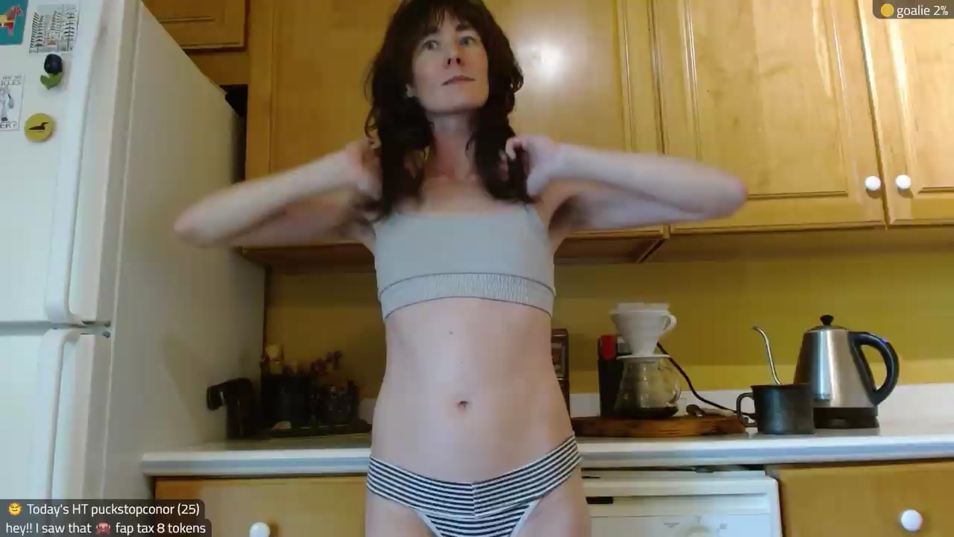 Gallery image thumbnail from Kira_'s myfreecams stream on, 08/11/2026, 17:20 image 14 of 20