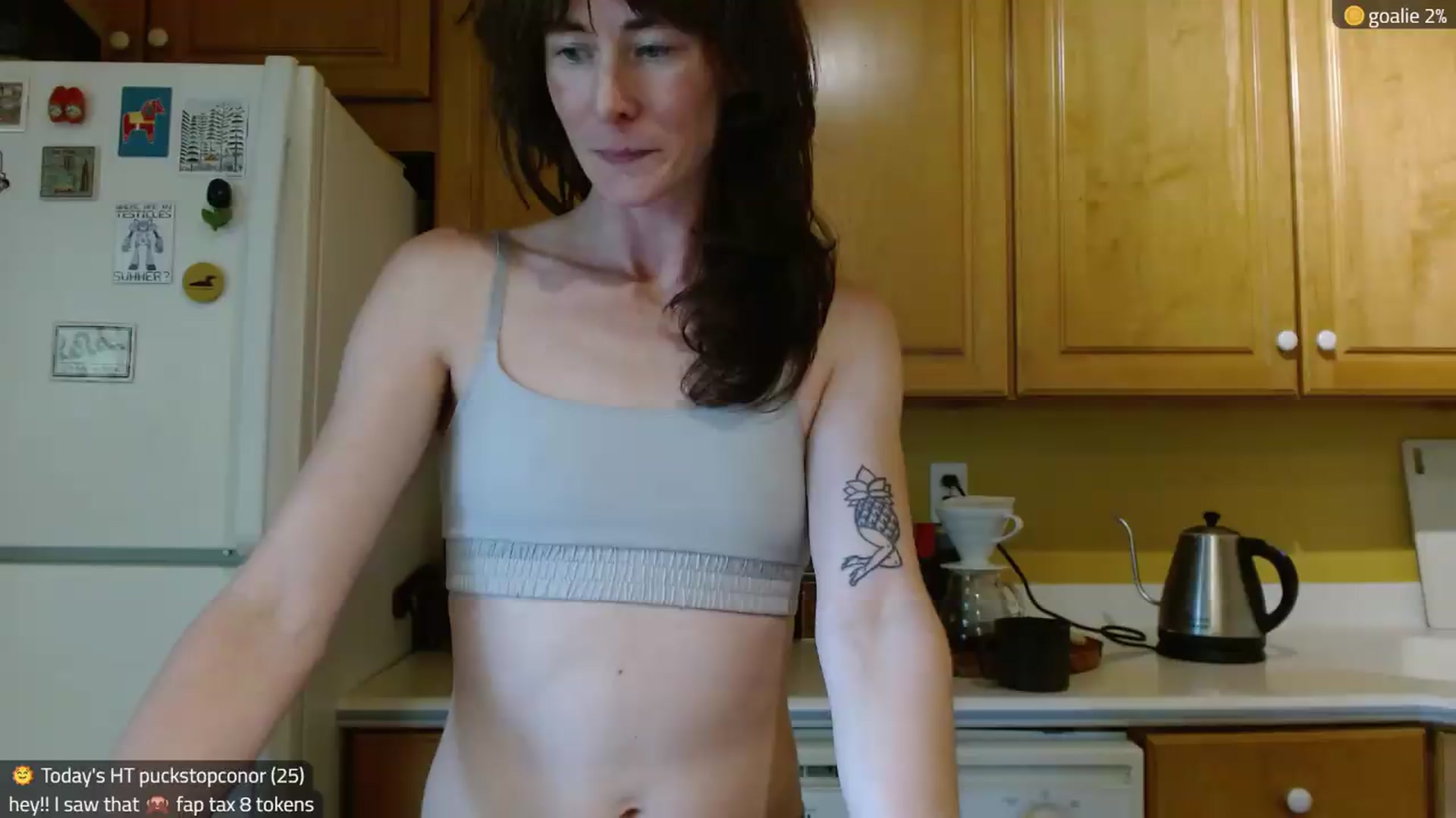 Gallery image thumbnail from Kira_'s myfreecams stream on, 08/11/2026, 17:20 image 18 of 20