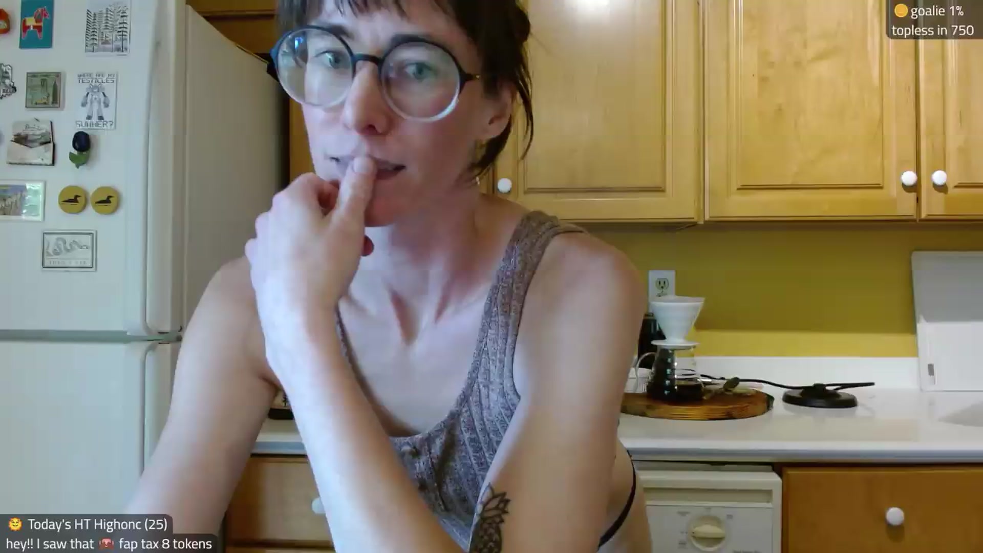 Gallery image thumbnail from Kira_'s myfreecams stream on, 08/25/2026, 15:16 image 4 of 20