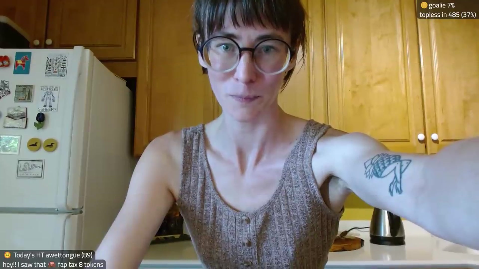 Gallery image thumbnail from Kira_'s myfreecams stream on, 08/25/2026, 15:16 image 11 of 20