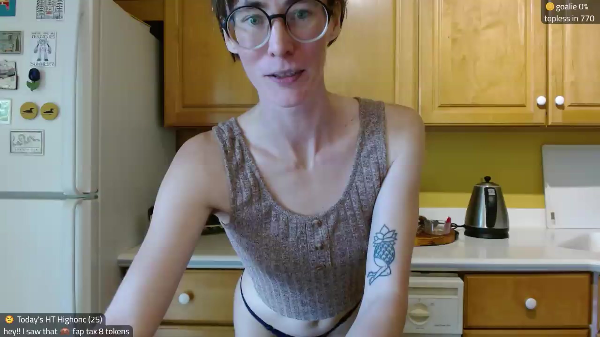 Gallery image thumbnail from Kira_'s myfreecams stream on, 08/25/2026, 15:16 image 1 of 20