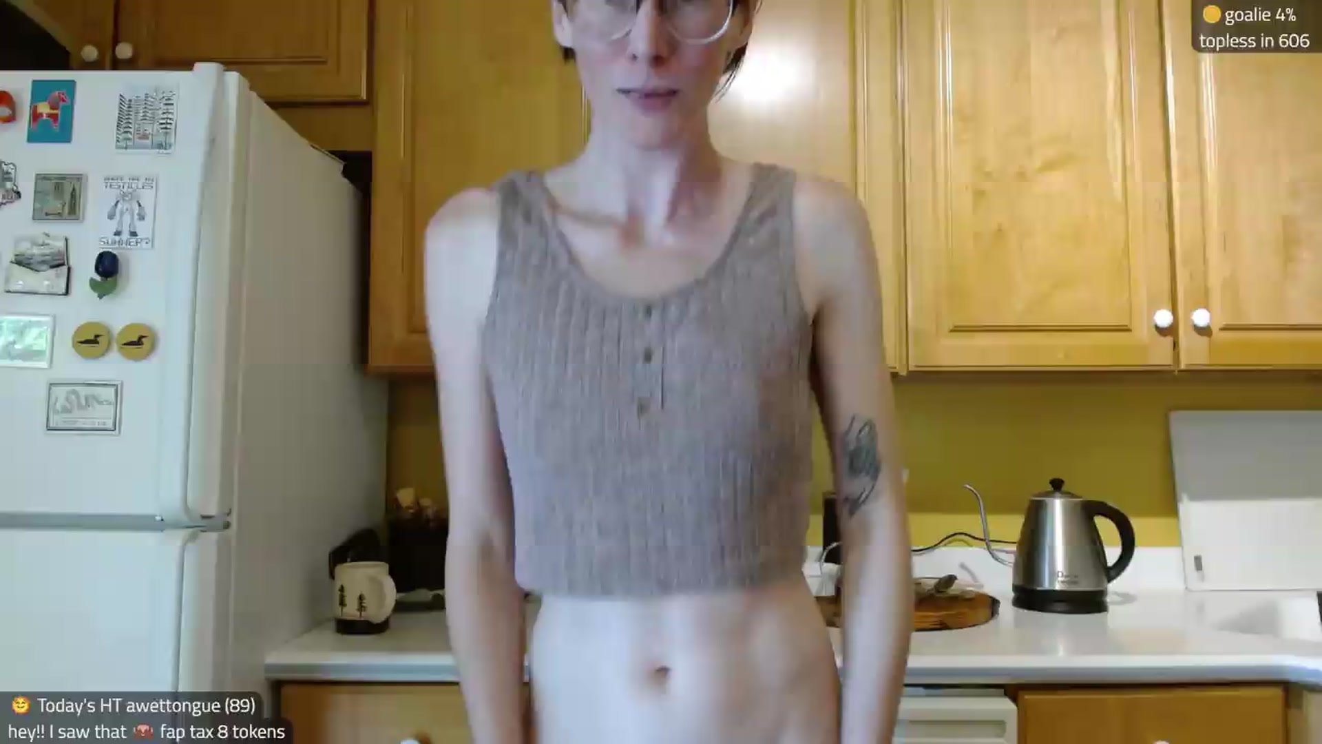 Gallery image thumbnail from Kira_'s myfreecams stream on, 08/25/2026, 15:16 image 7 of 20