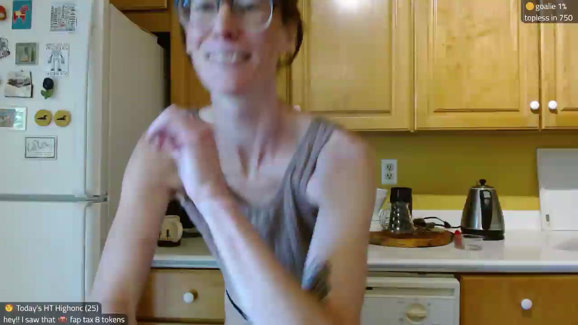 Gallery image thumbnail from Kira_'s myfreecams stream on, 08/25/2026, 15:16 image 2 of 20