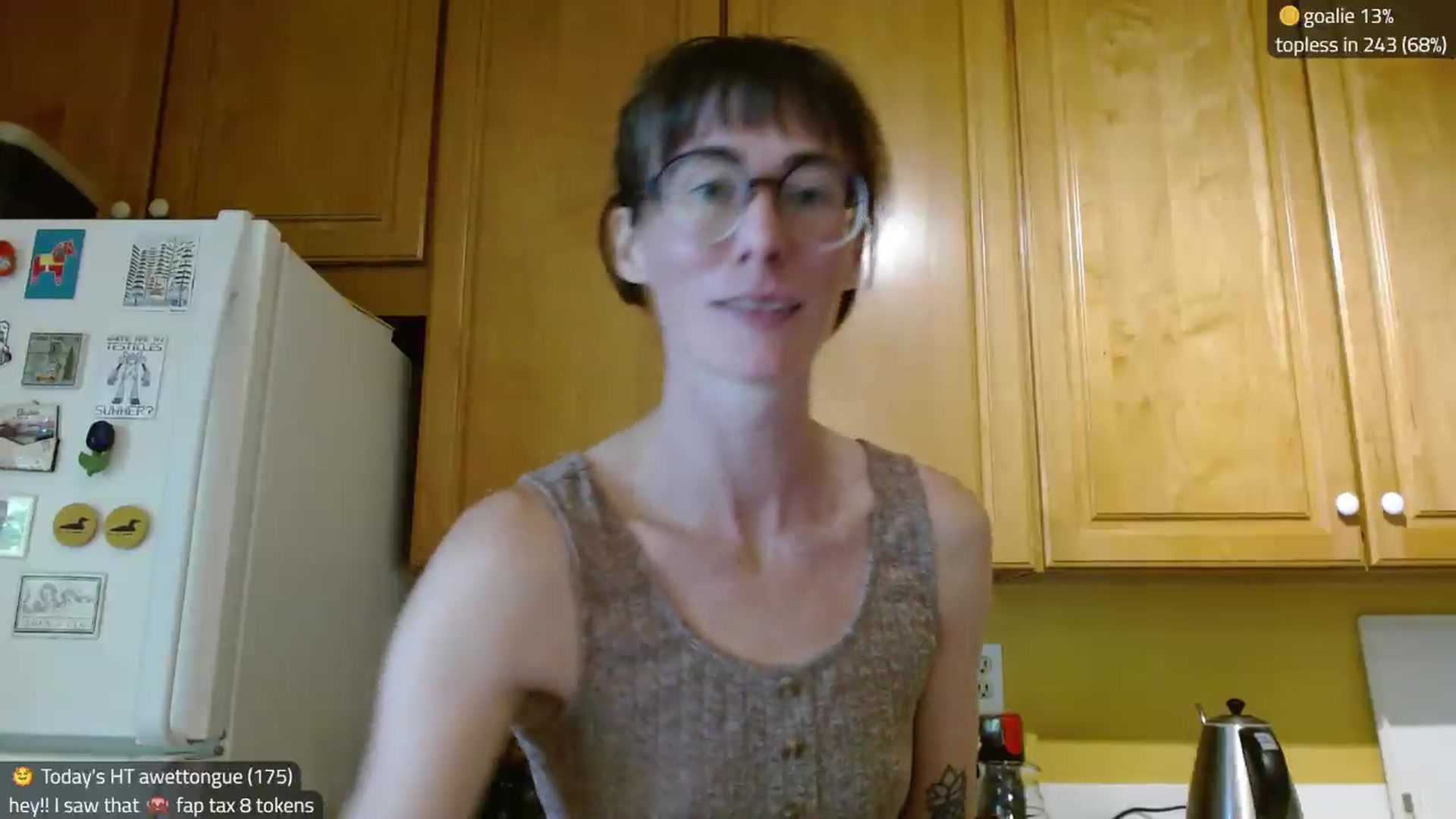 Gallery image thumbnail from Kira_'s myfreecams stream on, 08/25/2026, 15:16 image 15 of 20