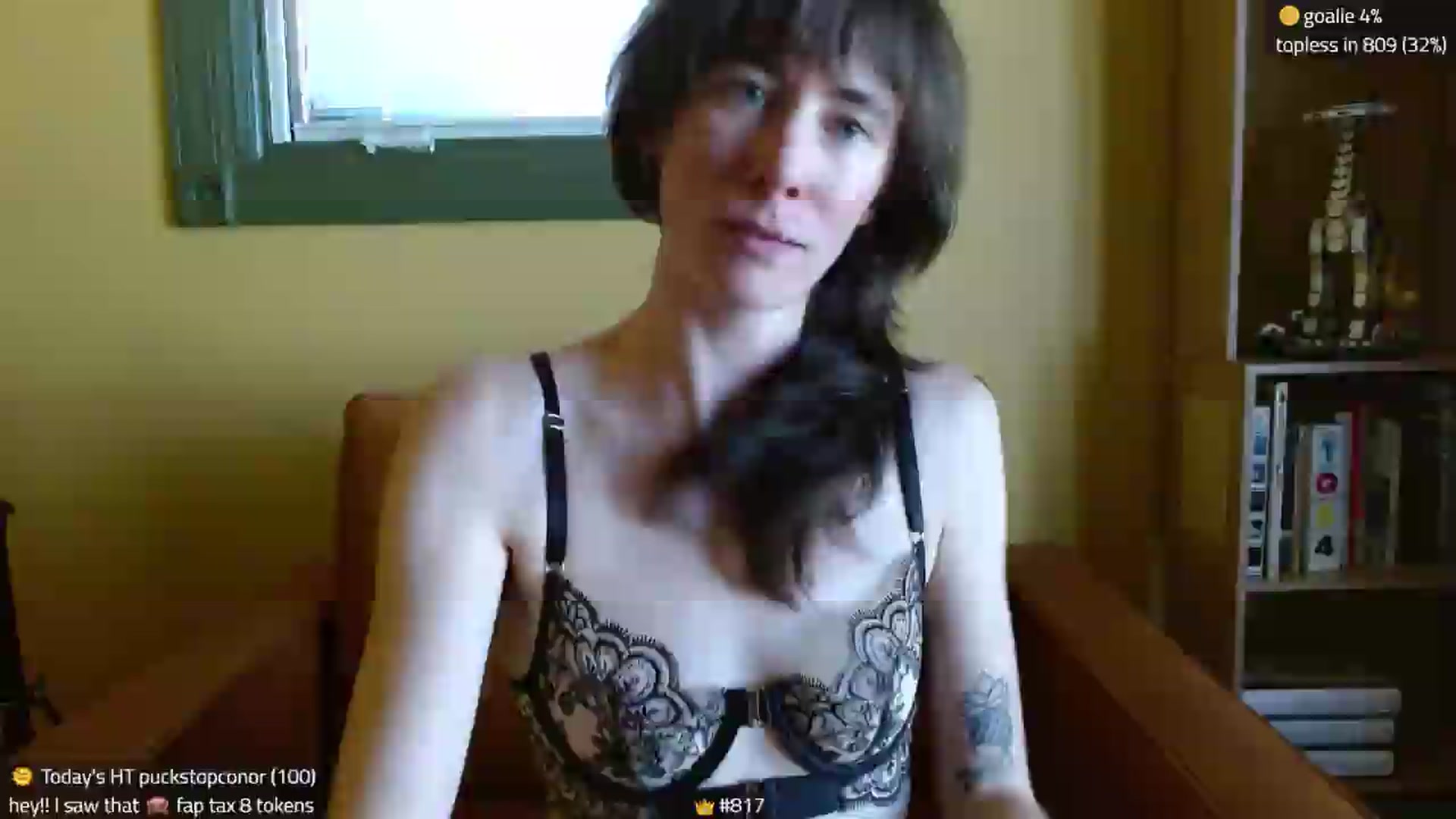 Gallery image thumbnail from Kira_'s myfreecams stream on, 09/01/2026, 16:55 image 20 of 20