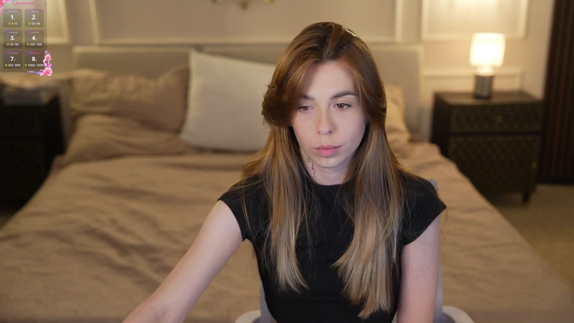 Gallery image thumbnail from Kirasolo's myfreecams stream on, 06/23/2025, 23:57 image 4 of 20
