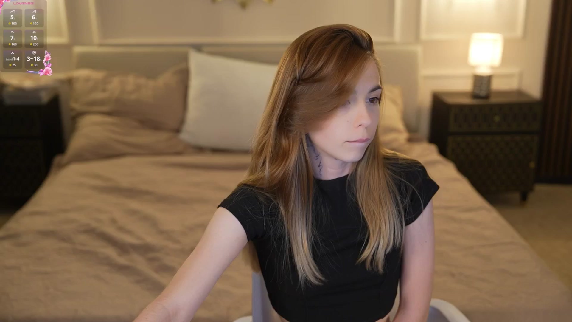 Gallery image thumbnail from Kirasolo's myfreecams stream on, 06/23/2025, 23:57 image 2 of 20