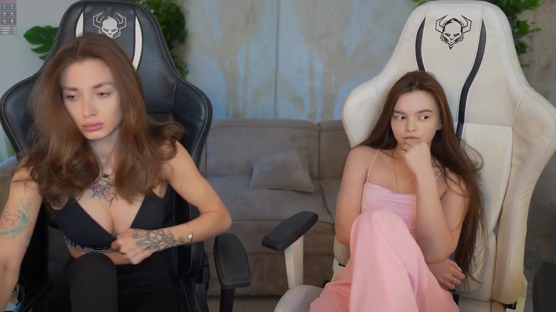 Gallery image thumbnail from Kirasolo's myfreecams stream on, 07/01/2025, 24:59 image 8 of 20